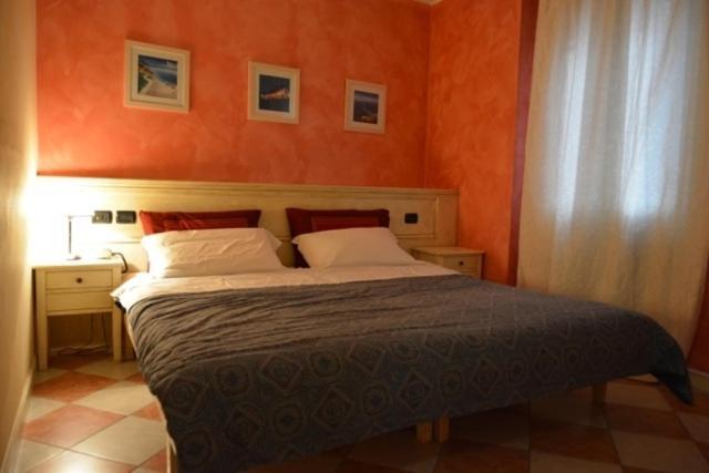Hotel Due Colonne San Bonifacio Pokoj fotografie