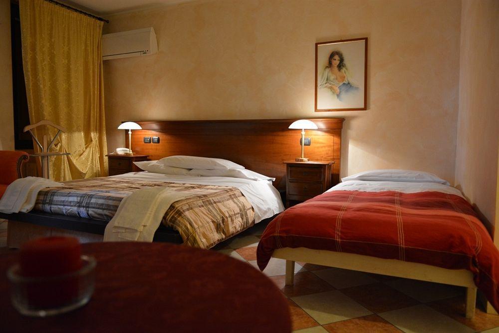 Hotel Due Colonne San Bonifacio Exteriér fotografie